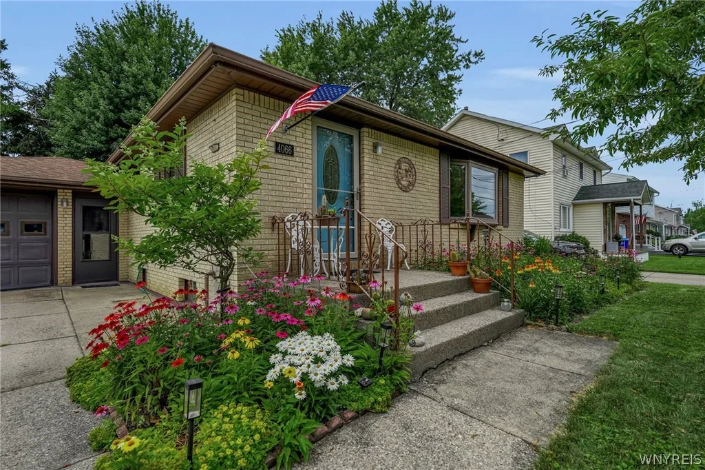 Property at 4066 Bond Street, Hamburg, NY 14219