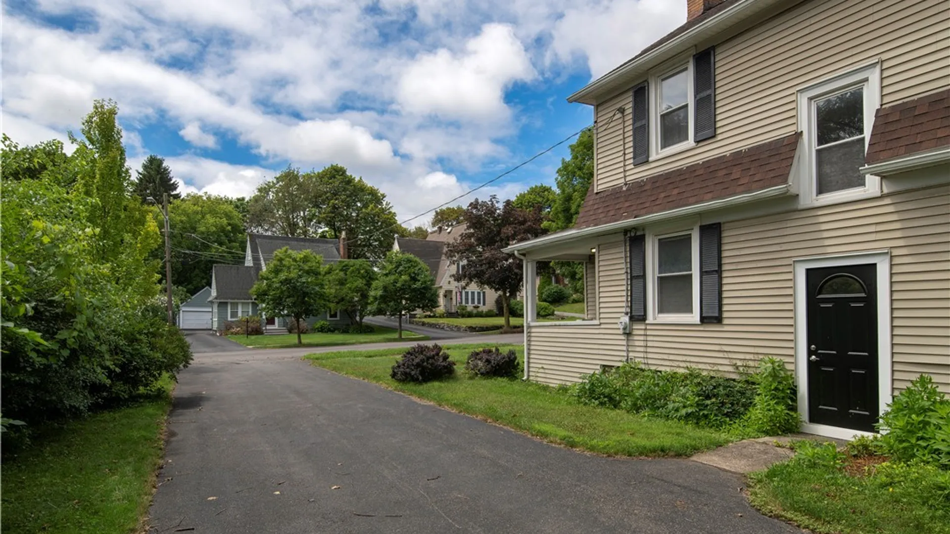 Property at 111 Charing Road, DeWitt, NY 13214 5