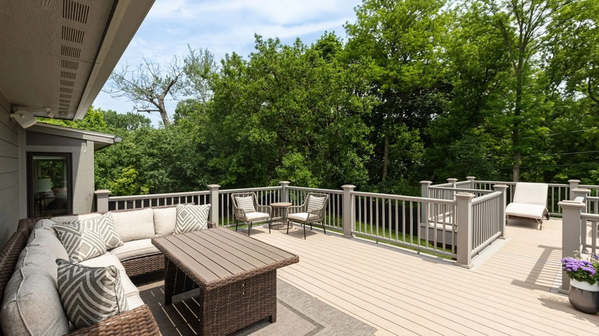 Property at 109 Bradford Parkway, Syracuse, NY 13224 8