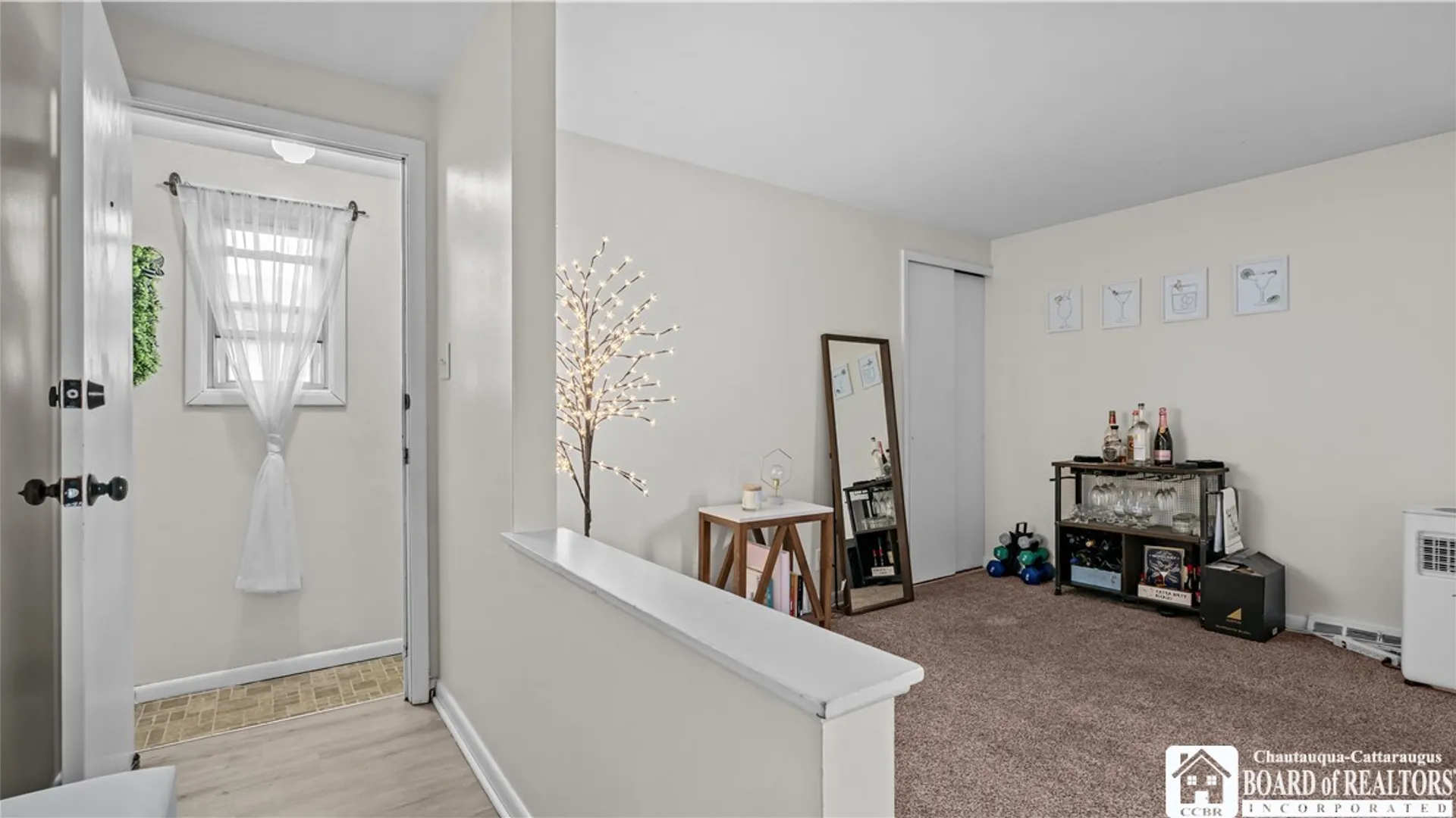 Property at 101 Poinciana Parkway, Cheektowaga, NY 14225 5