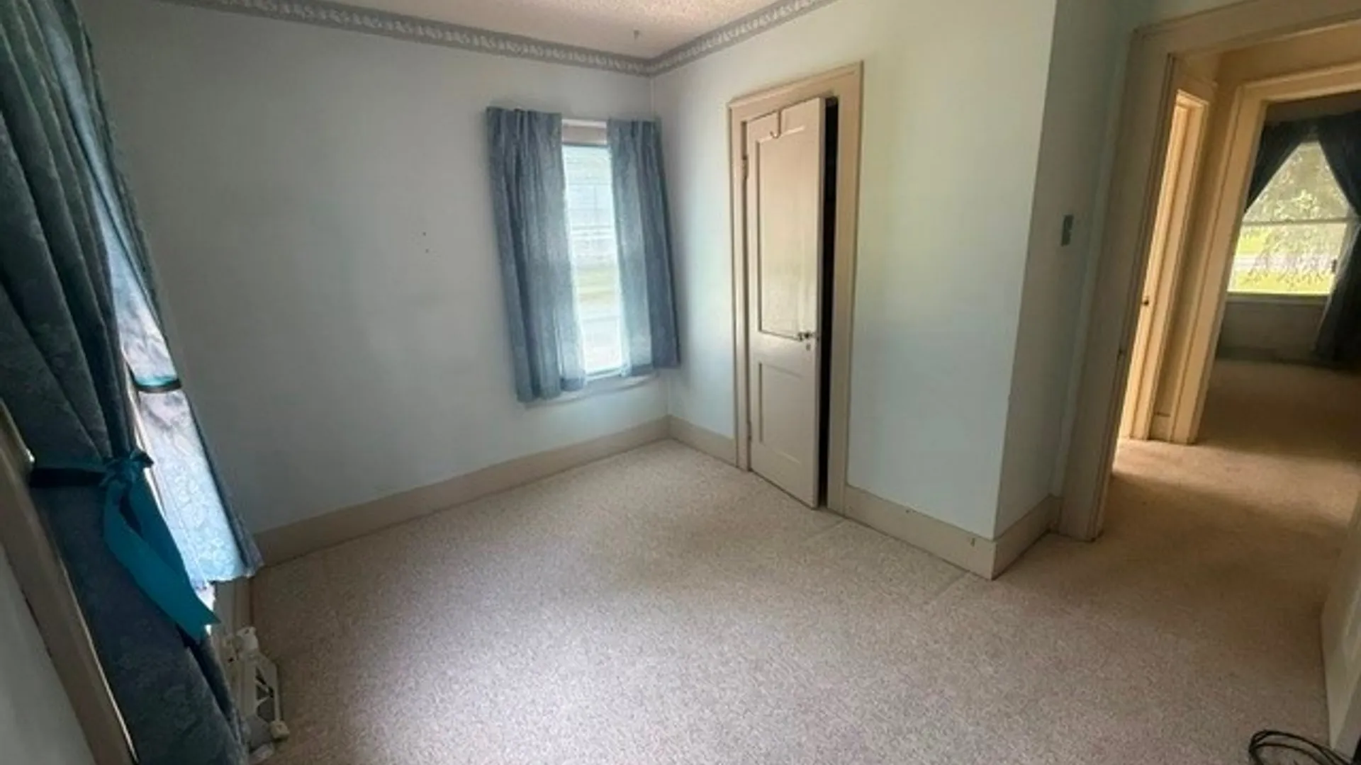 Property at 7813 Chestnut Ridge Road, Royalton, NY 14067 8