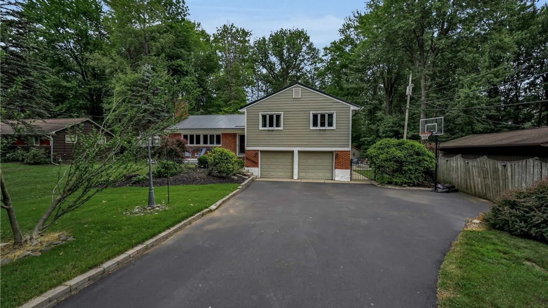 Property at 265 Paradise Road, Amherst, NY 14051 5