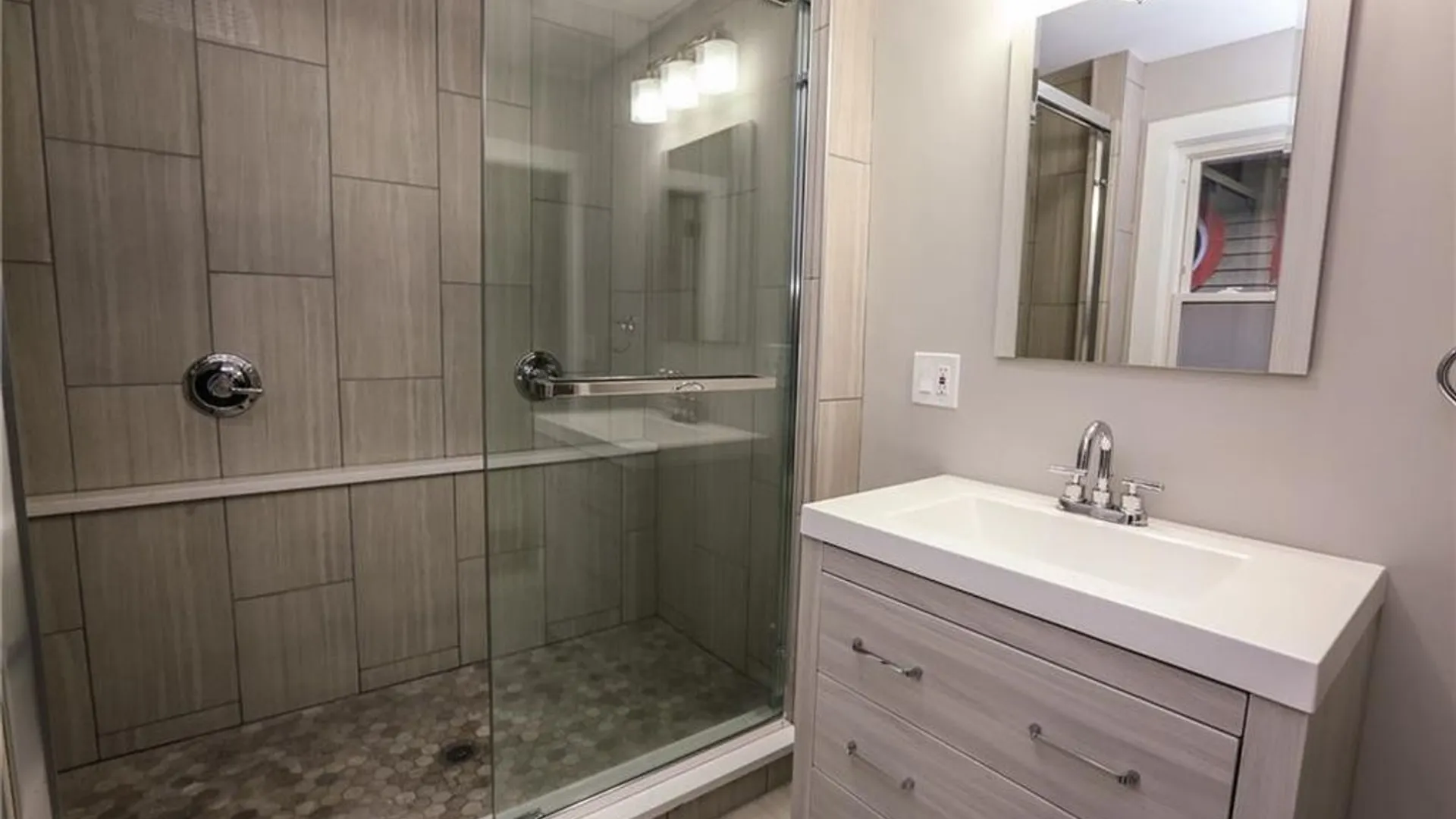 Property at 32 Rowley Street, Rochester, NY 14607 5