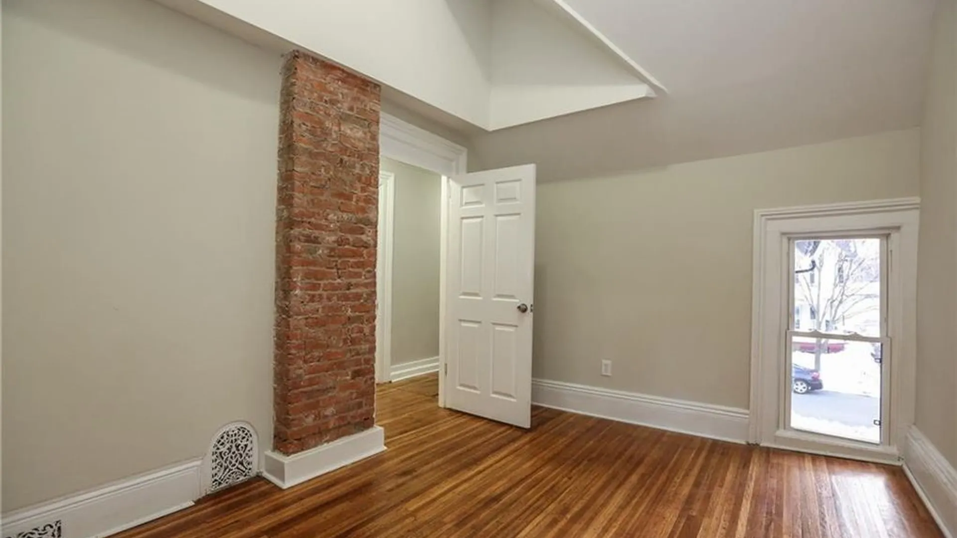 Property at 32 Rowley Street, Rochester, NY 14607 7