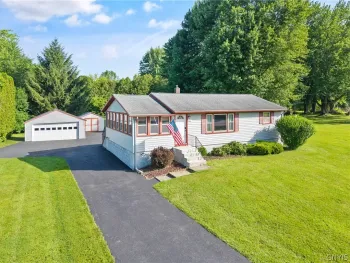 6355 Lakeshore Road, Cicero, NY 13039
