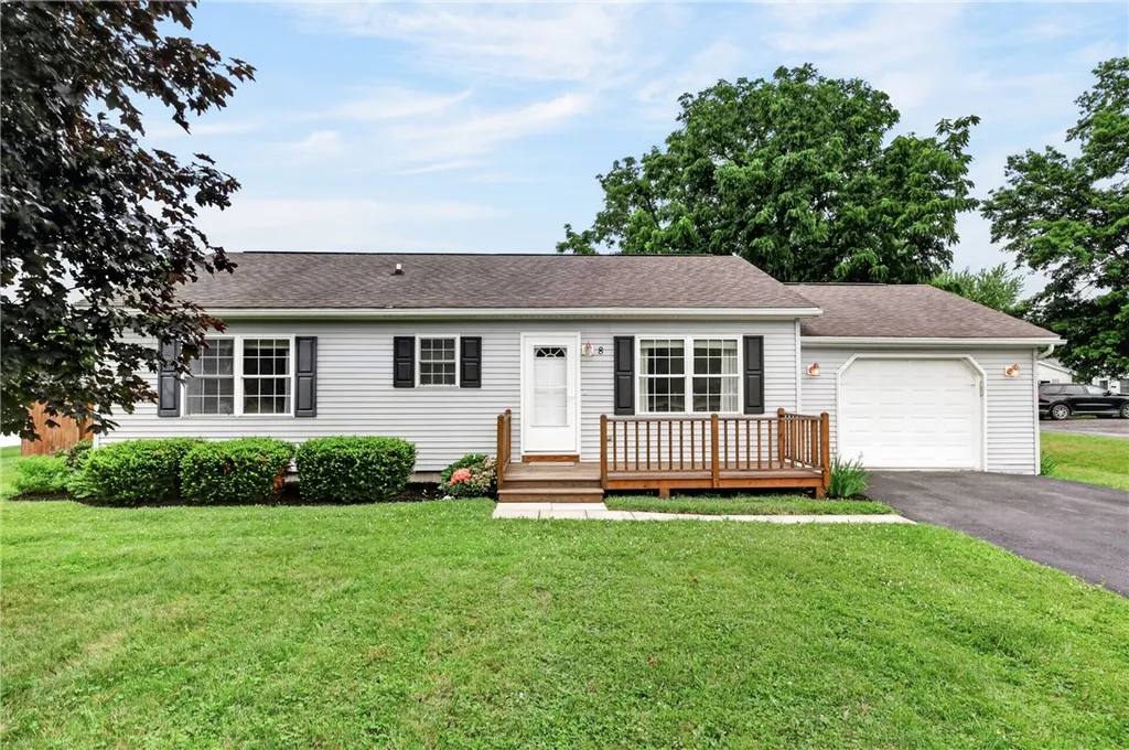 Property at 8 Serenity Place, Milo, NY 14527