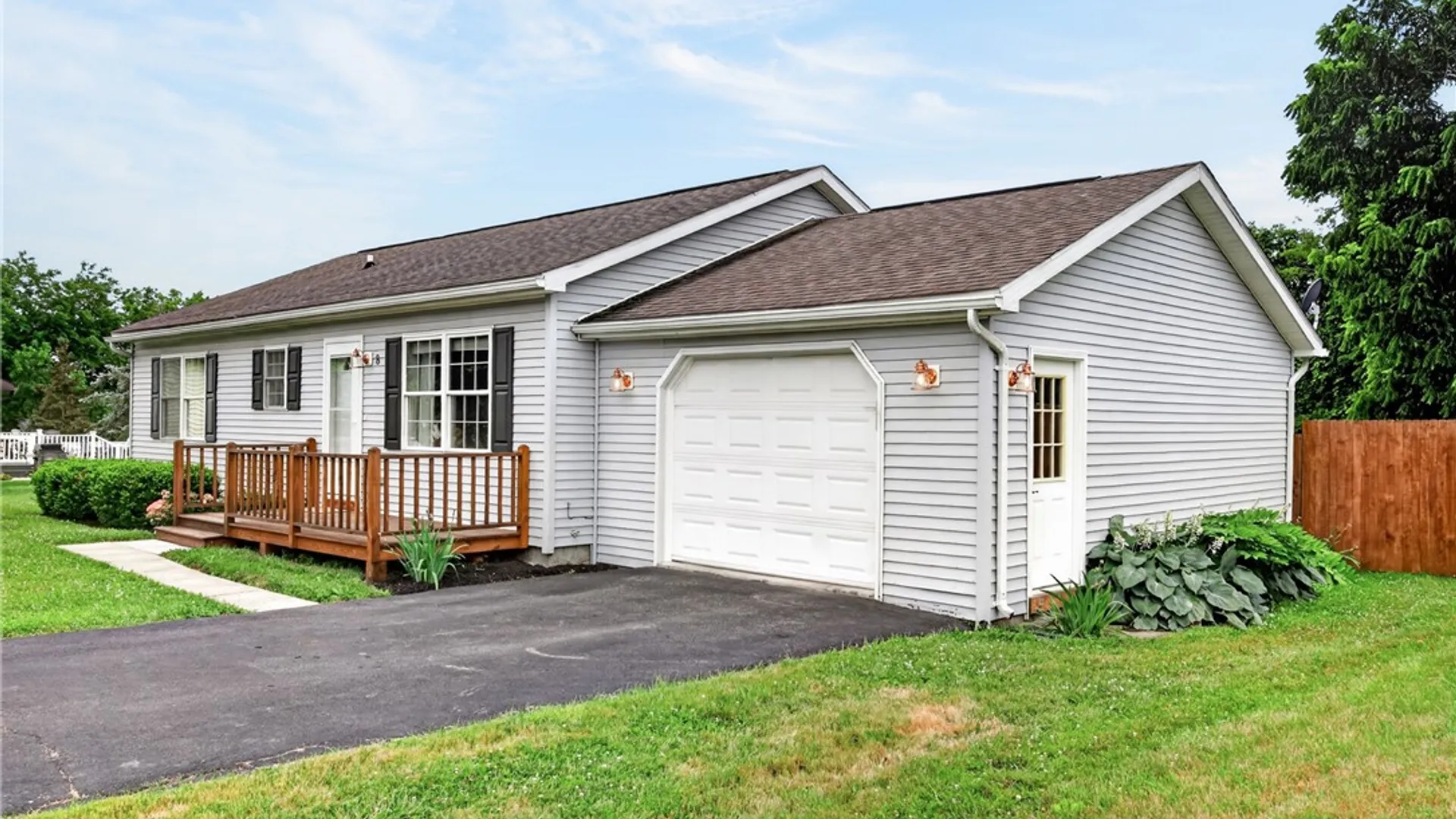 Property at 8 Serenity Place, Milo, NY 14527 3