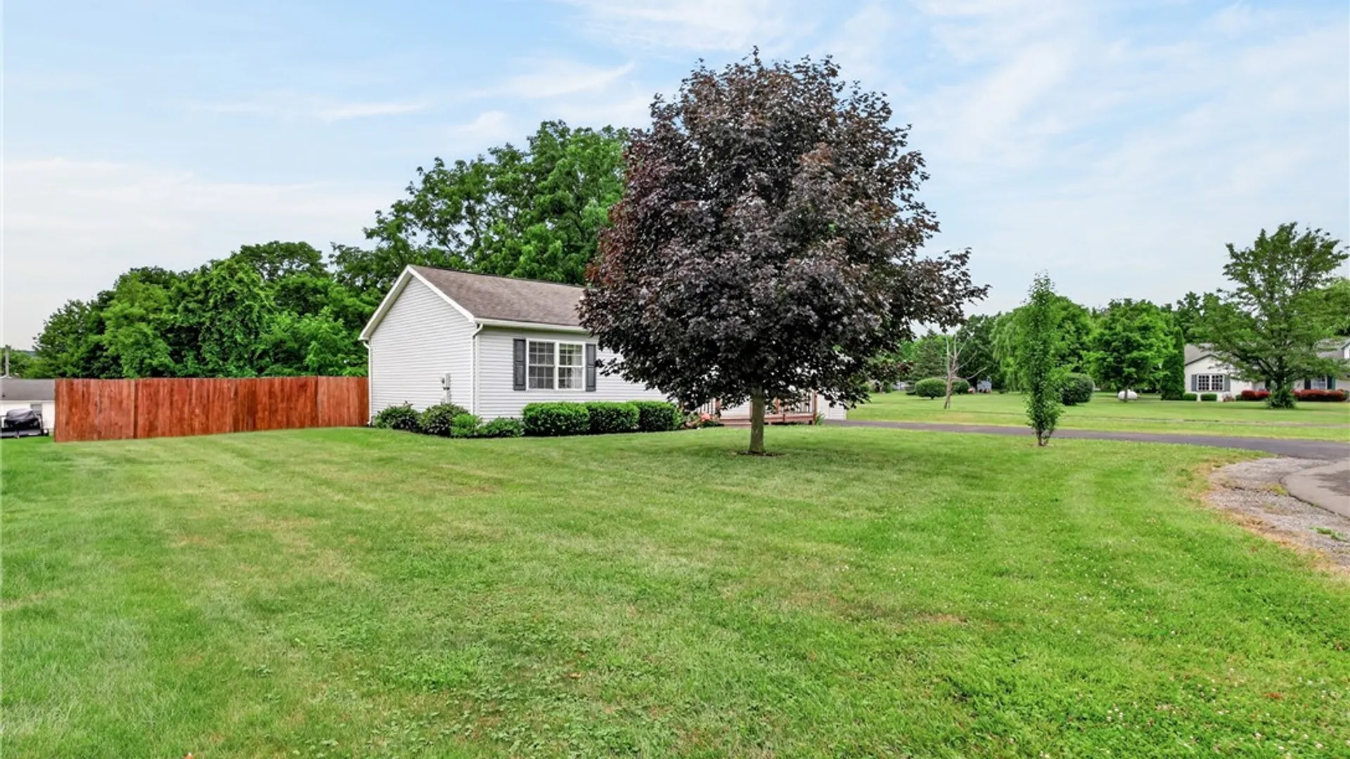 Property at 8 Serenity Place, Milo, NY 14527 4