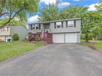 Property at 5782 Bonnie Brae Circle, Farmington, NY 14425