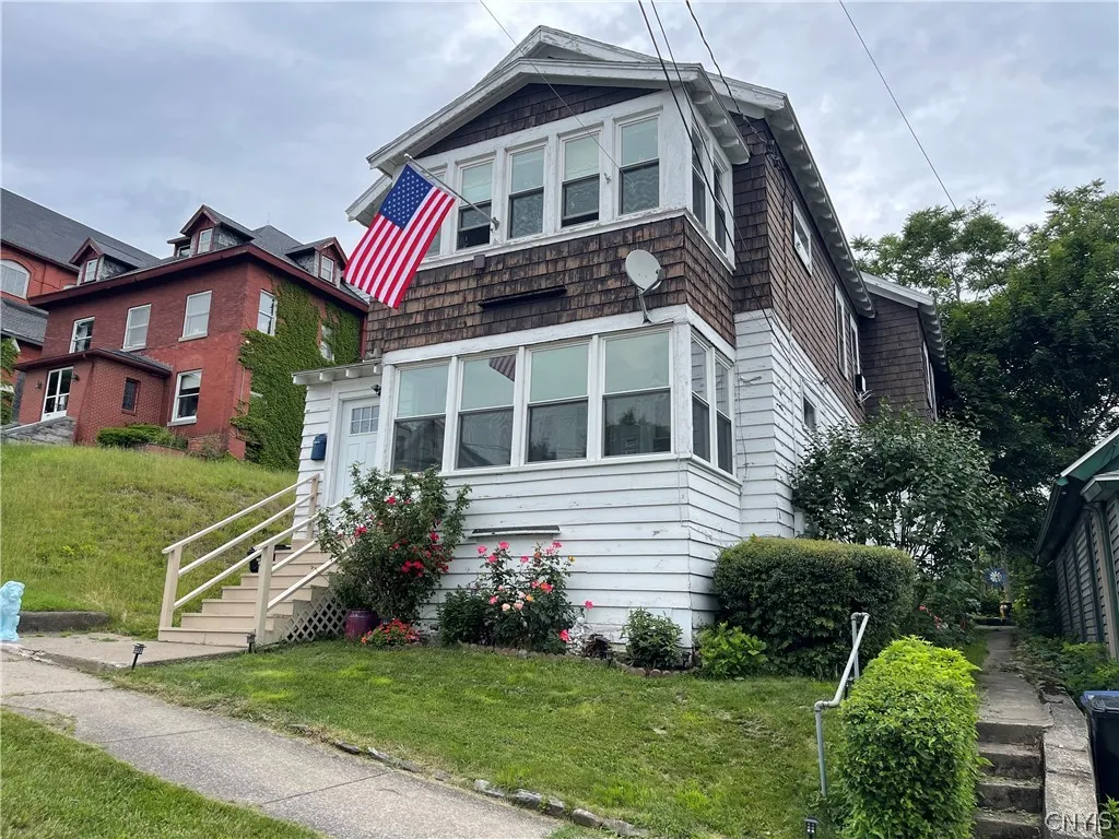 Property at 338 Vine Street, Syracuse, NY 13203