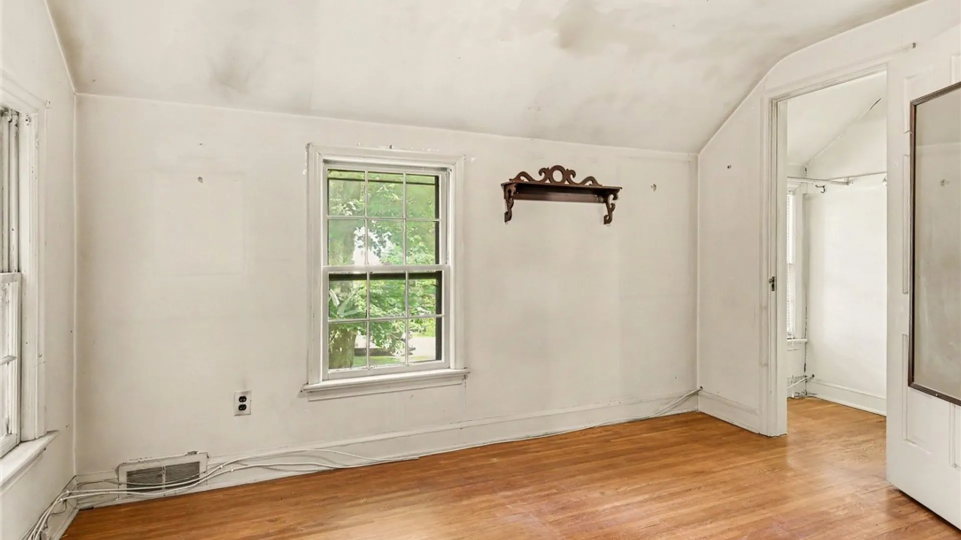 Property at 29 Park Lane, Brighton, NY 14625 18