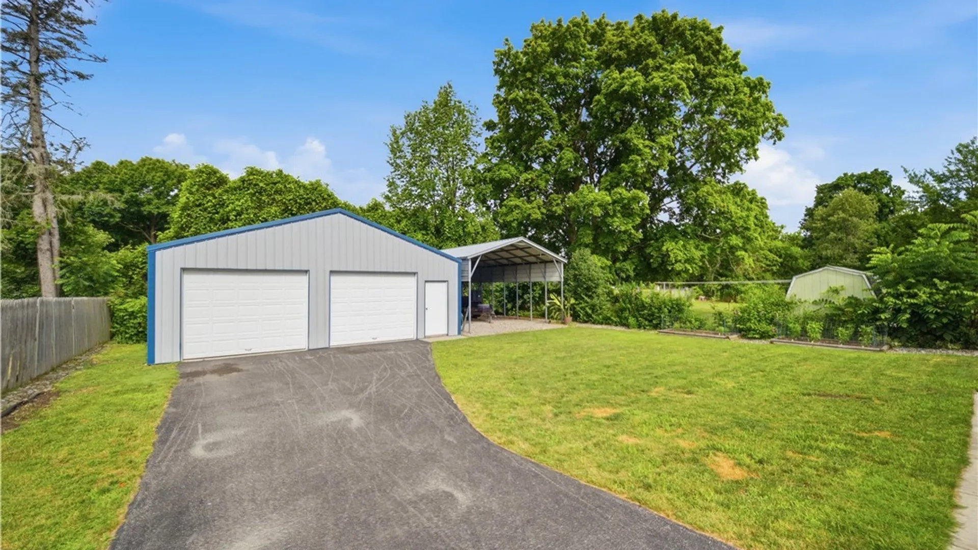 Property at 107 Edden Lane, Clay, NY 13212 41