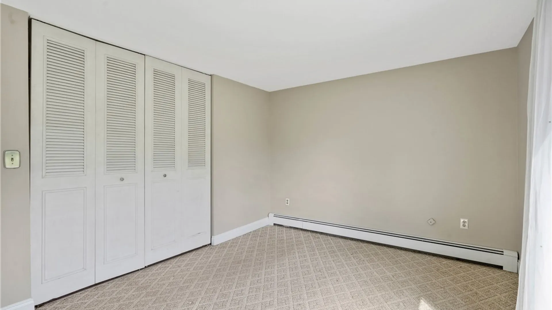 Property at 8092 Pickett Lane, Cicero, NY 13039 27