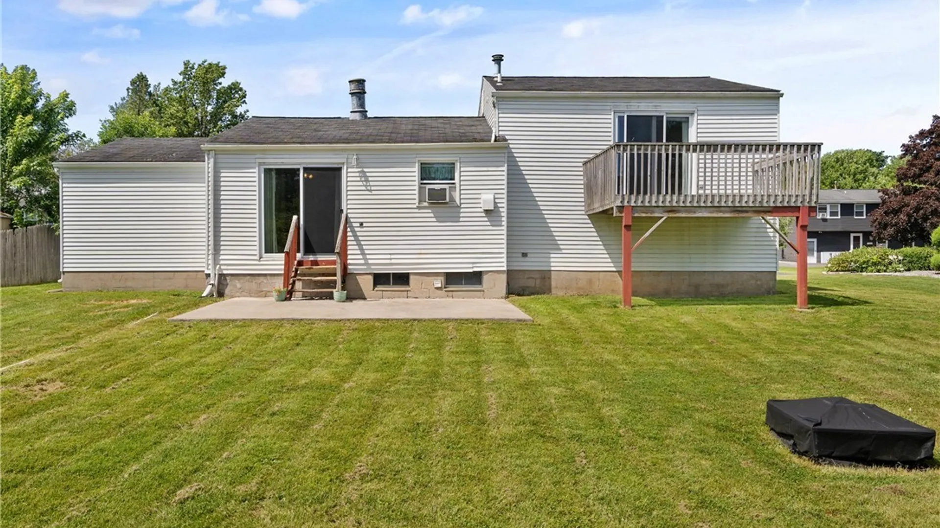 Property at 8092 Pickett Lane, Cicero, NY 13039 38