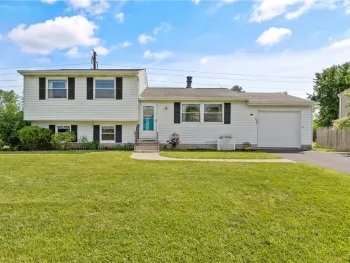 Property at 8092 Pickett Lane, Cicero, NY 13039