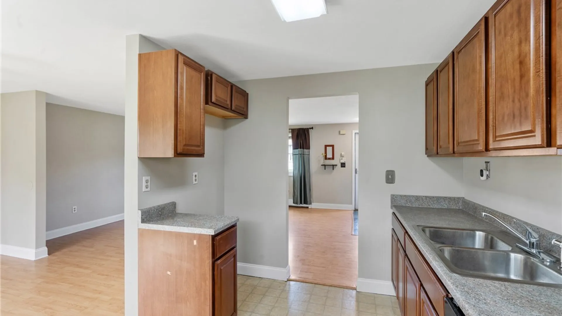 Property at 8092 Pickett Lane, Cicero, NY 13039 16