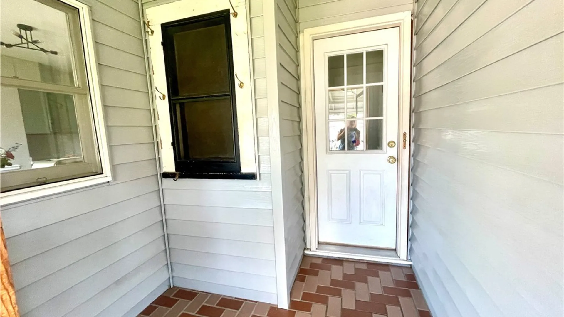 Property at 145 Potters Road, Buffalo, NY 14220 27
