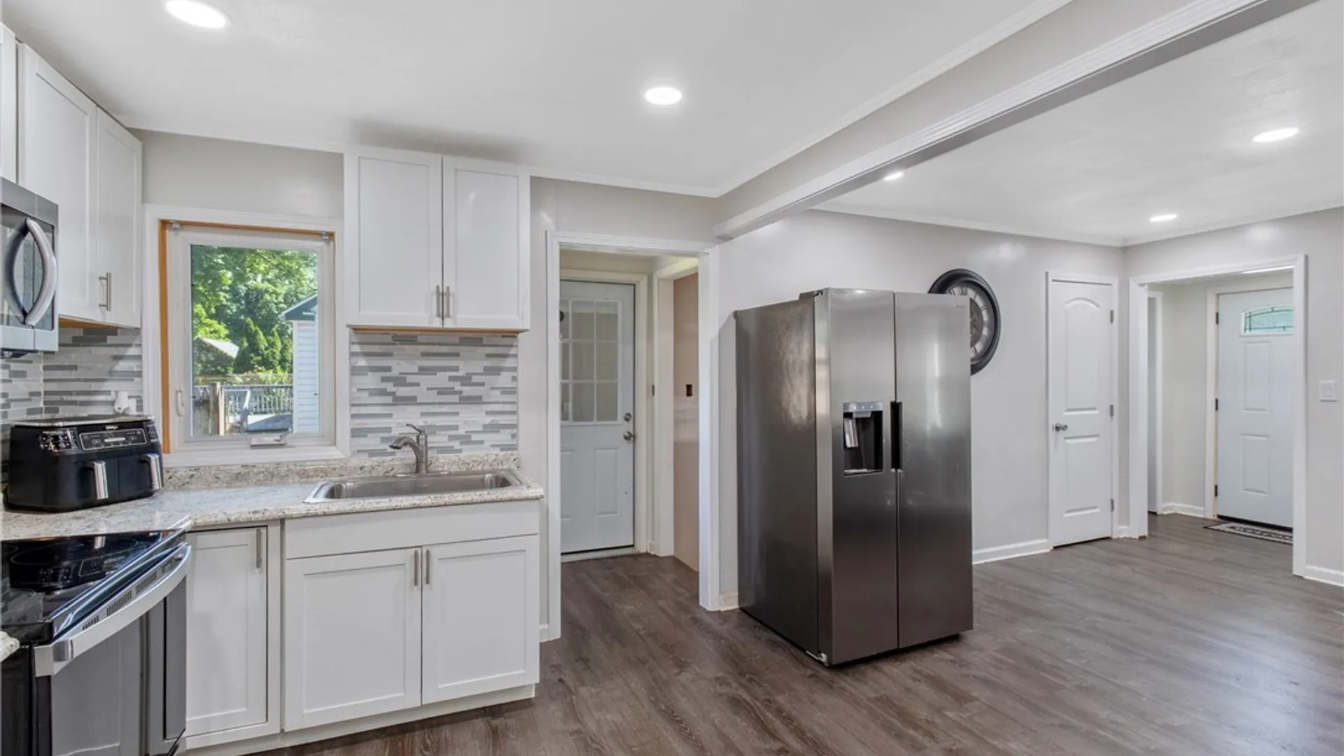 Property at 2017 Valley Drive, Syracuse, NY 13207 4