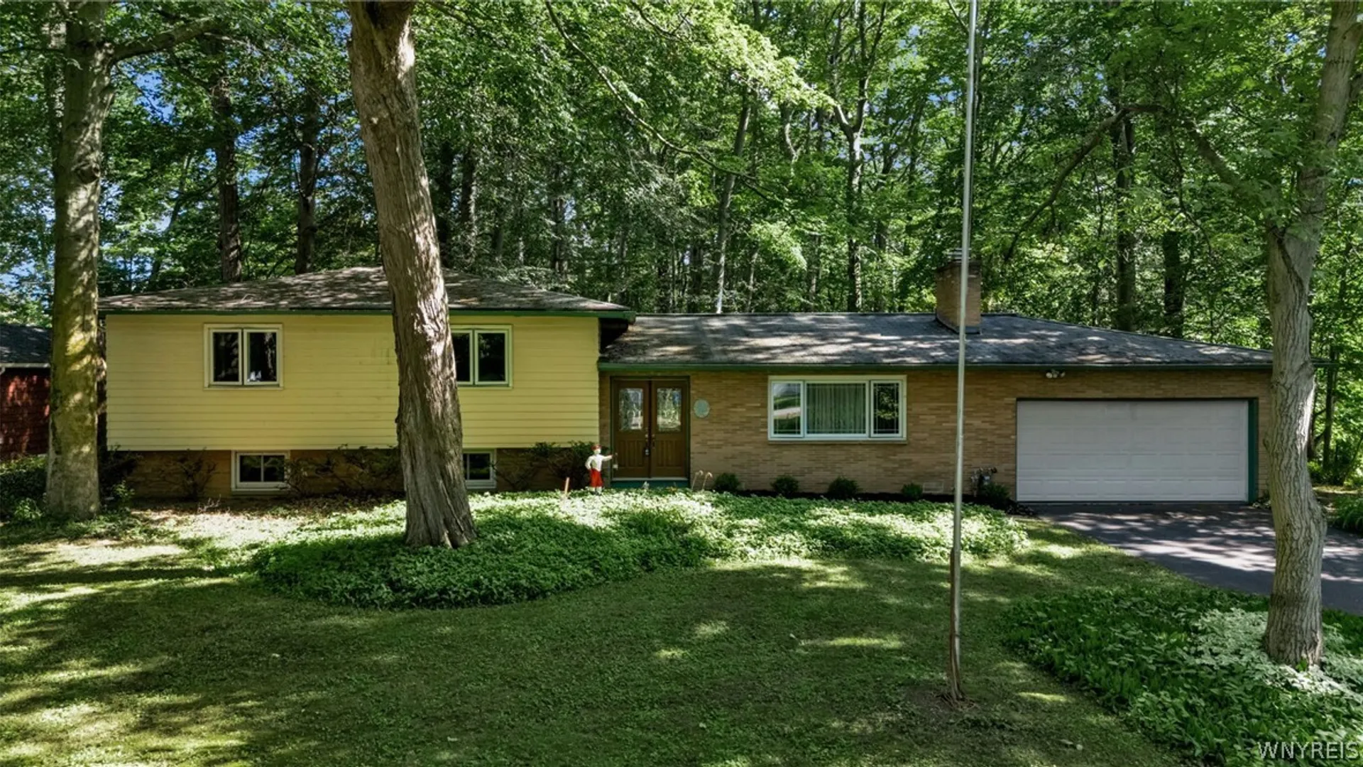 Property at 303 Hilltop Drive, Elma, NY 14059 50