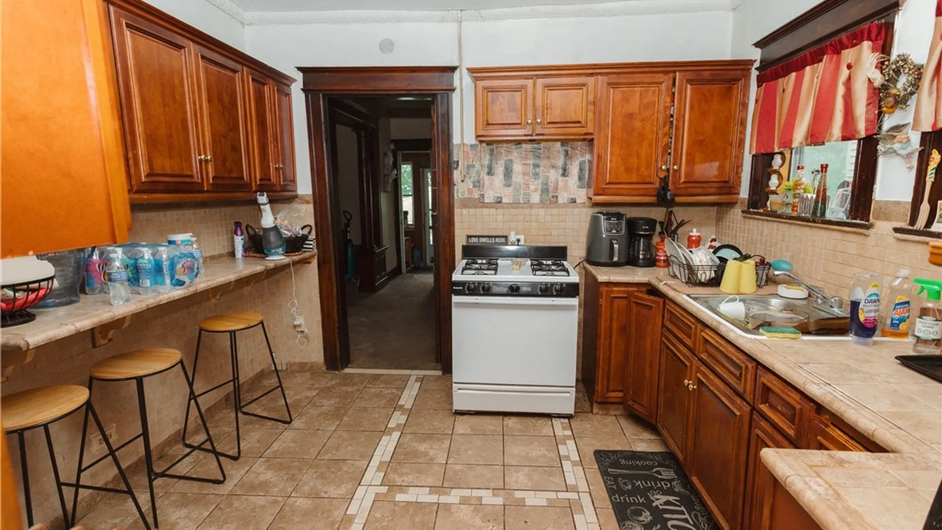 Property at 400 Graves Street, Syracuse, NY 13203 7