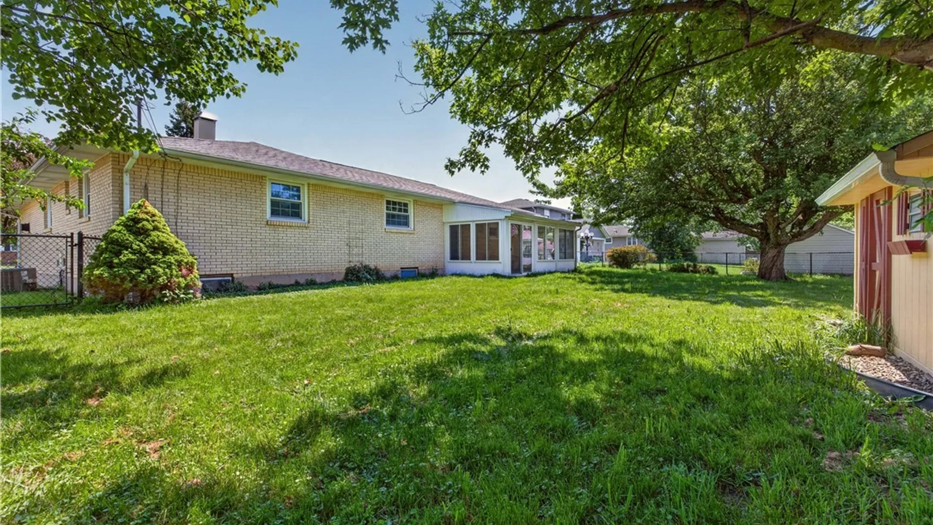 Property at 27 Cheryl Road, West Seneca, NY 14224 33