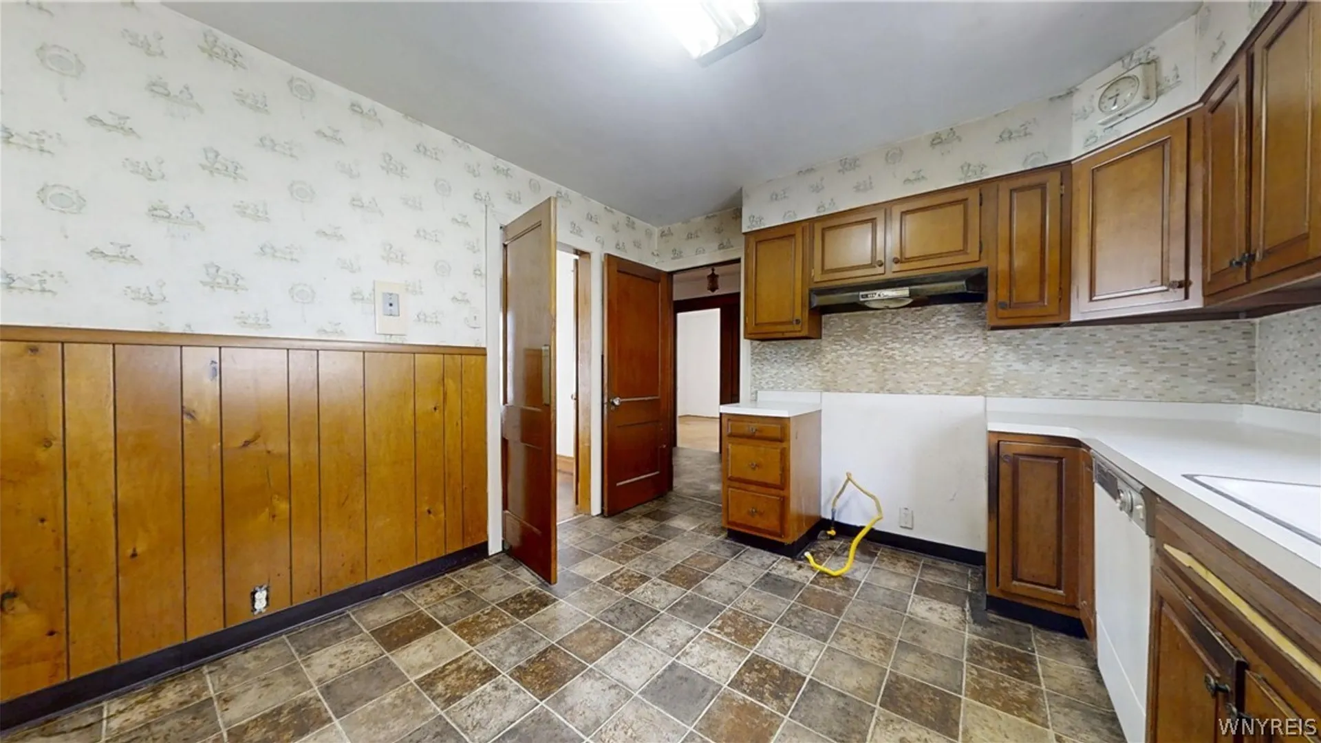 Property at 181 Ericson Avenue, Buffalo, NY 14215 19