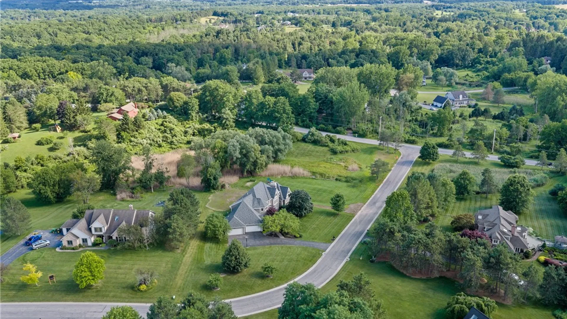 Property at 2 Parkview Manor Circle, Mendon, NY 14472 5