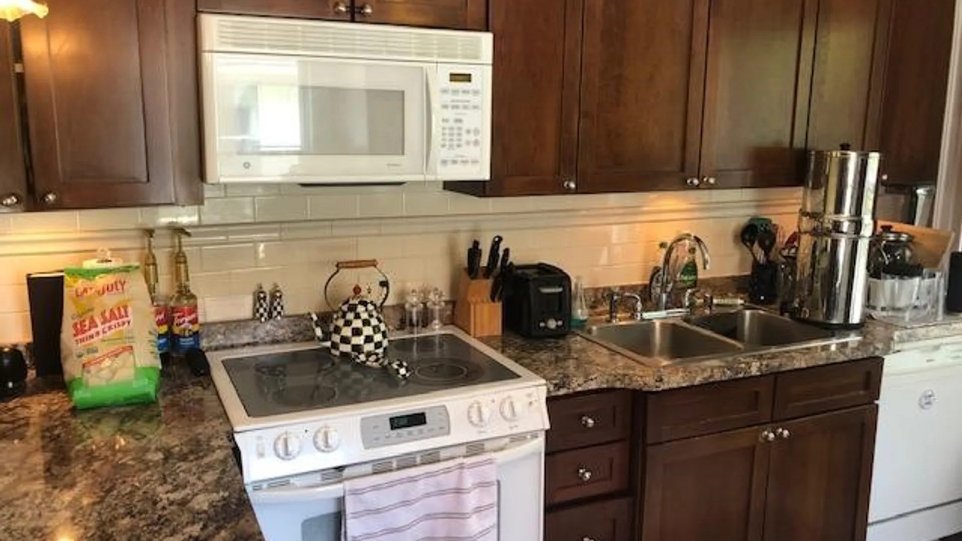 Property at 76 Barrington St, Rochester, NY 14607 7