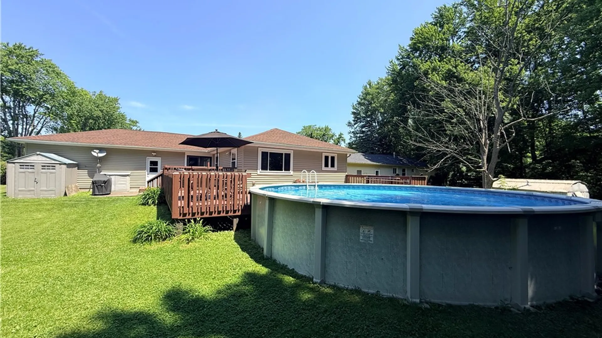Property at 523 Westside Drive, Chili, NY 14624 5