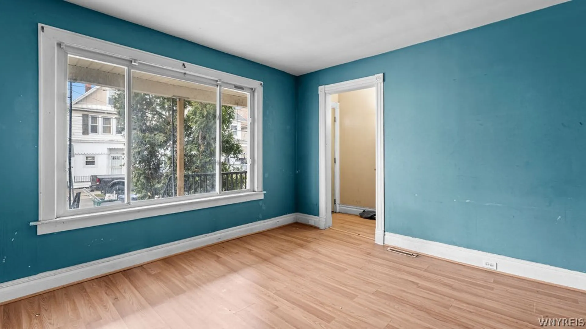 Property at 123 Peter Street, Buffalo, NY 14207 4