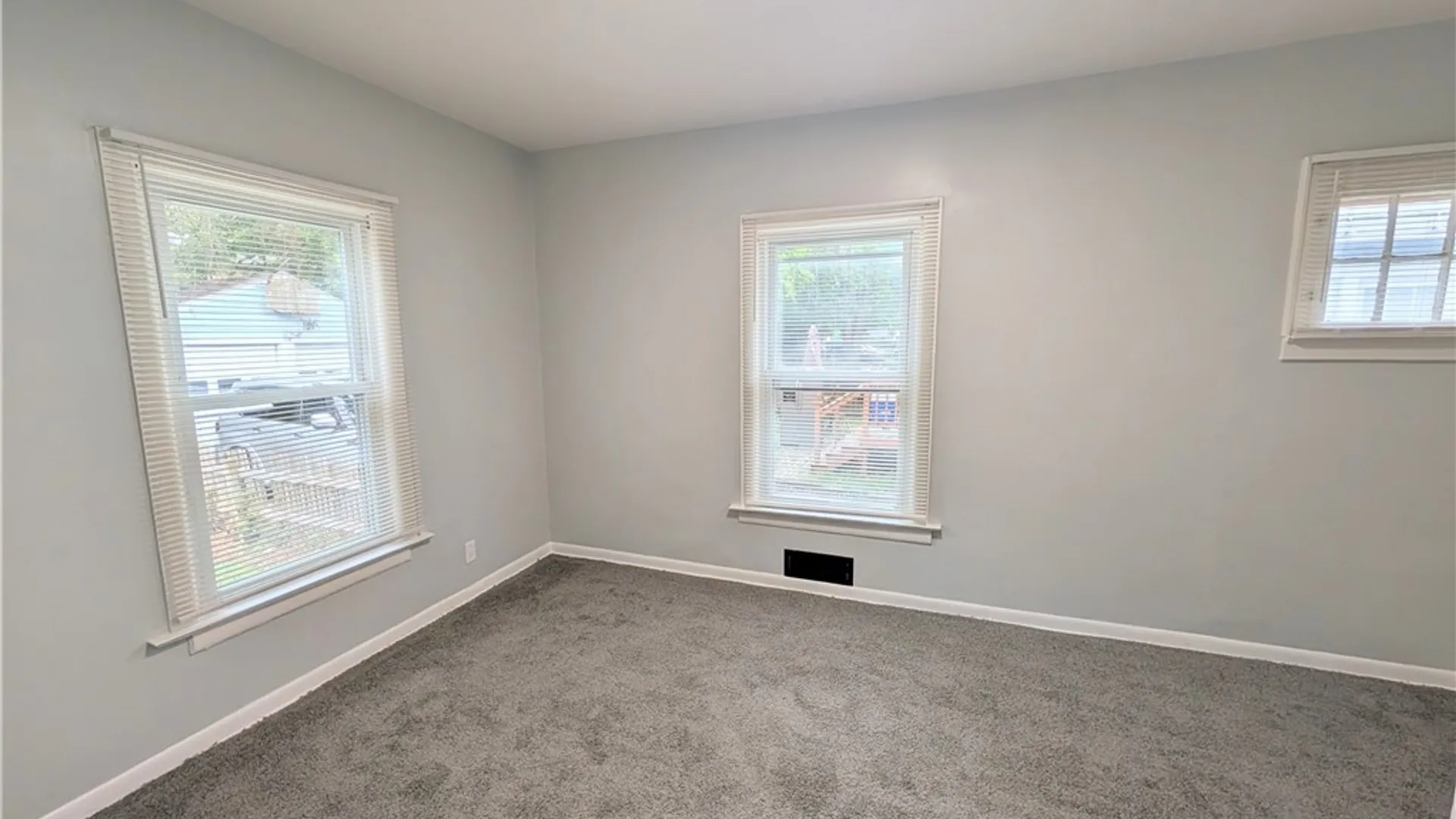 Property at 105 Peck Avenue, Syracuse, NY 13206 32