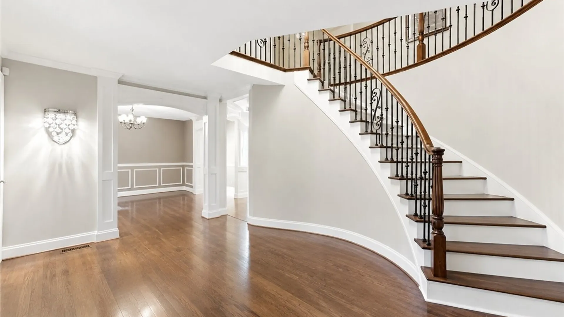 Property at 2 Gothic Ledge, Lockport Town, NY 14094 3