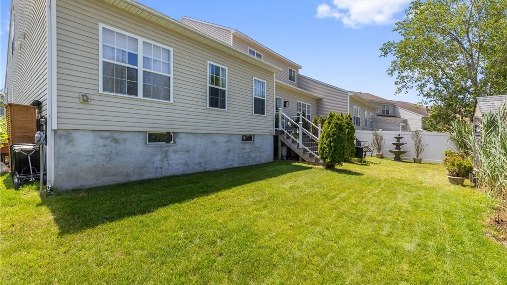 Property at 4165 Sandbar Lane, Clay, NY 13090 43