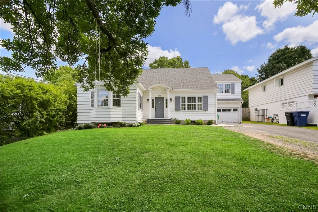 Property at 113 Hatherly Road, Syracuse, NY 13224