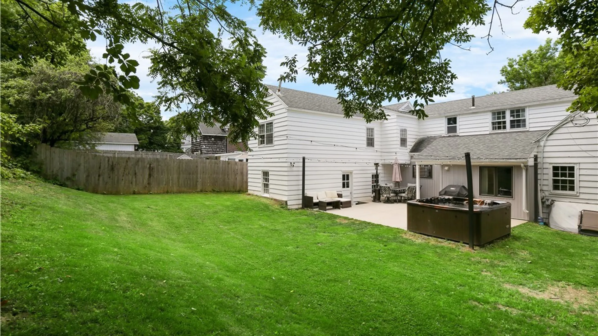 Property at 113 Hatherly Road, Syracuse, NY 13224 4