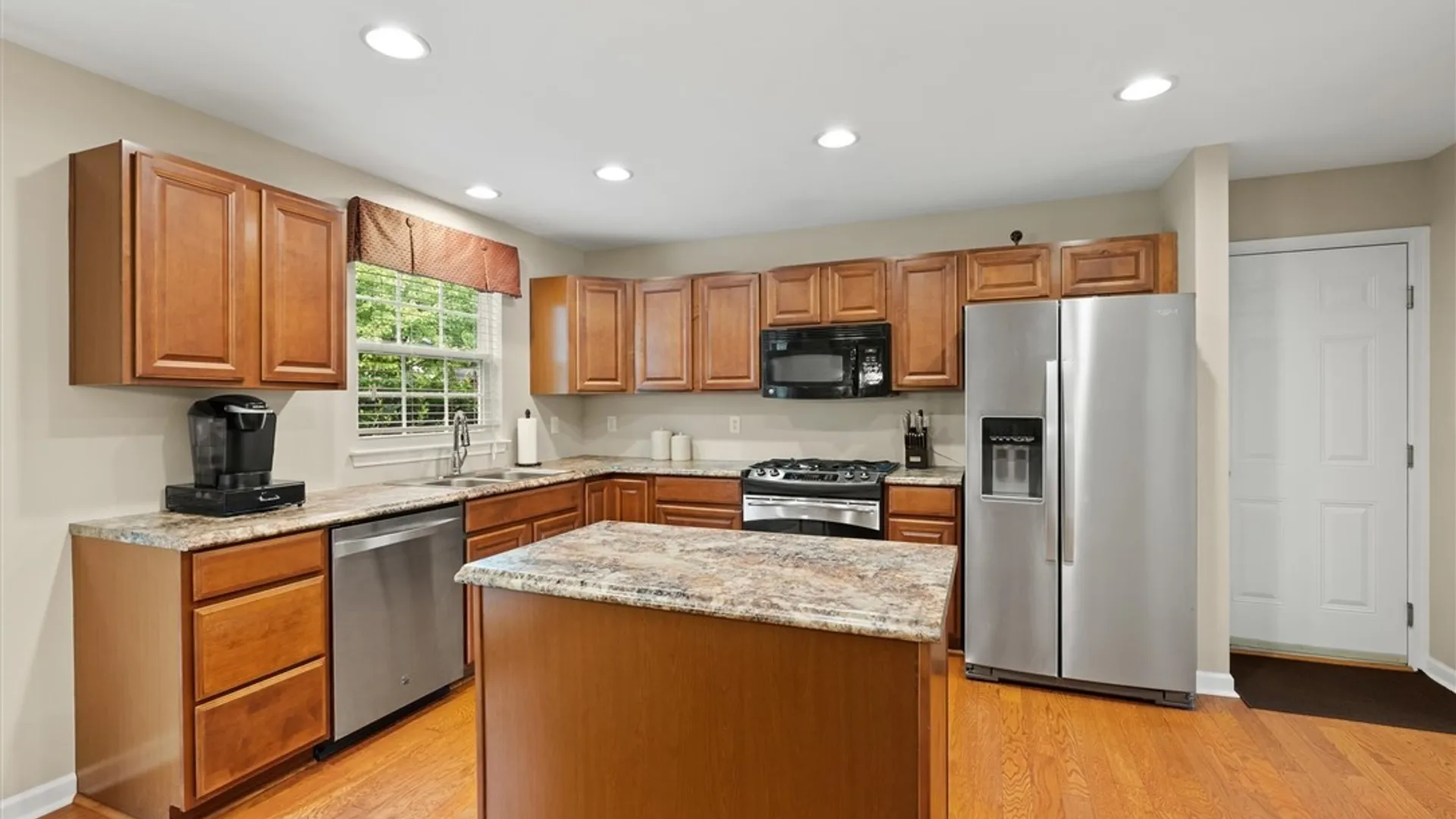 Property at 401 Homewood Drive, Manlius, NY 13066 12