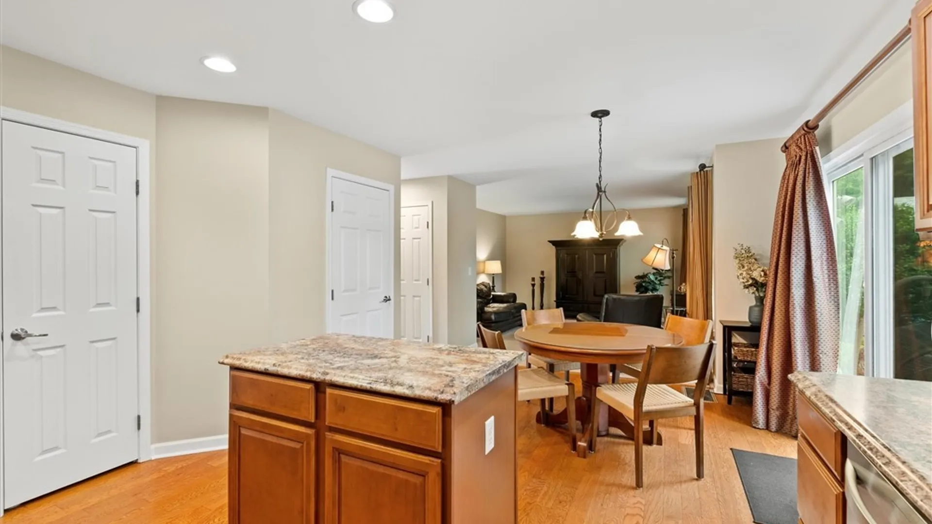 Property at 401 Homewood Drive, Manlius, NY 13066 9
