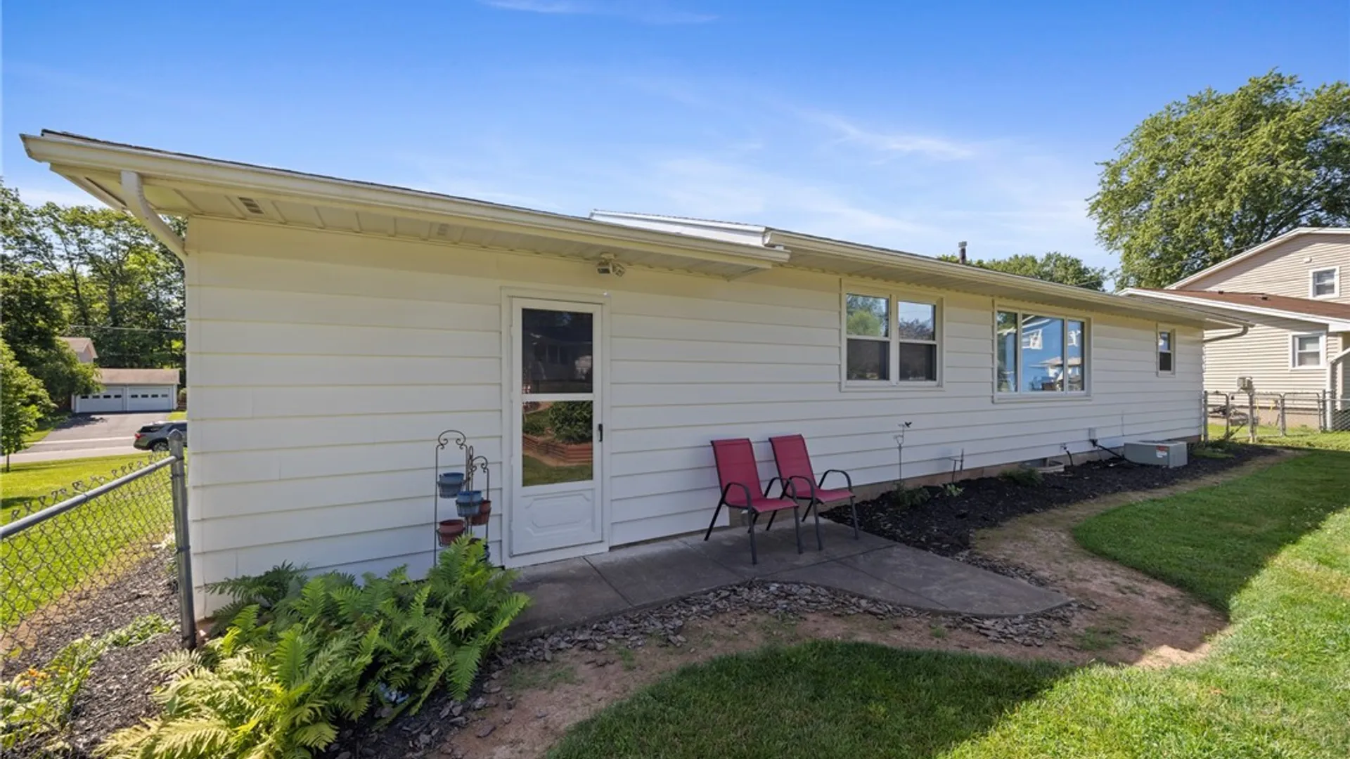 Property at 71 Kensington Court, Greece, NY 14612 20