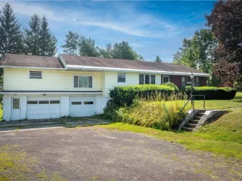 Property at 2110 County Route 176, Volney, NY 13069