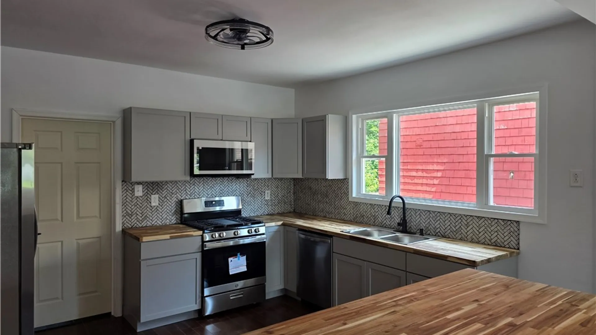 Property at 1216 Oak Street, Utica, NY 13502 21