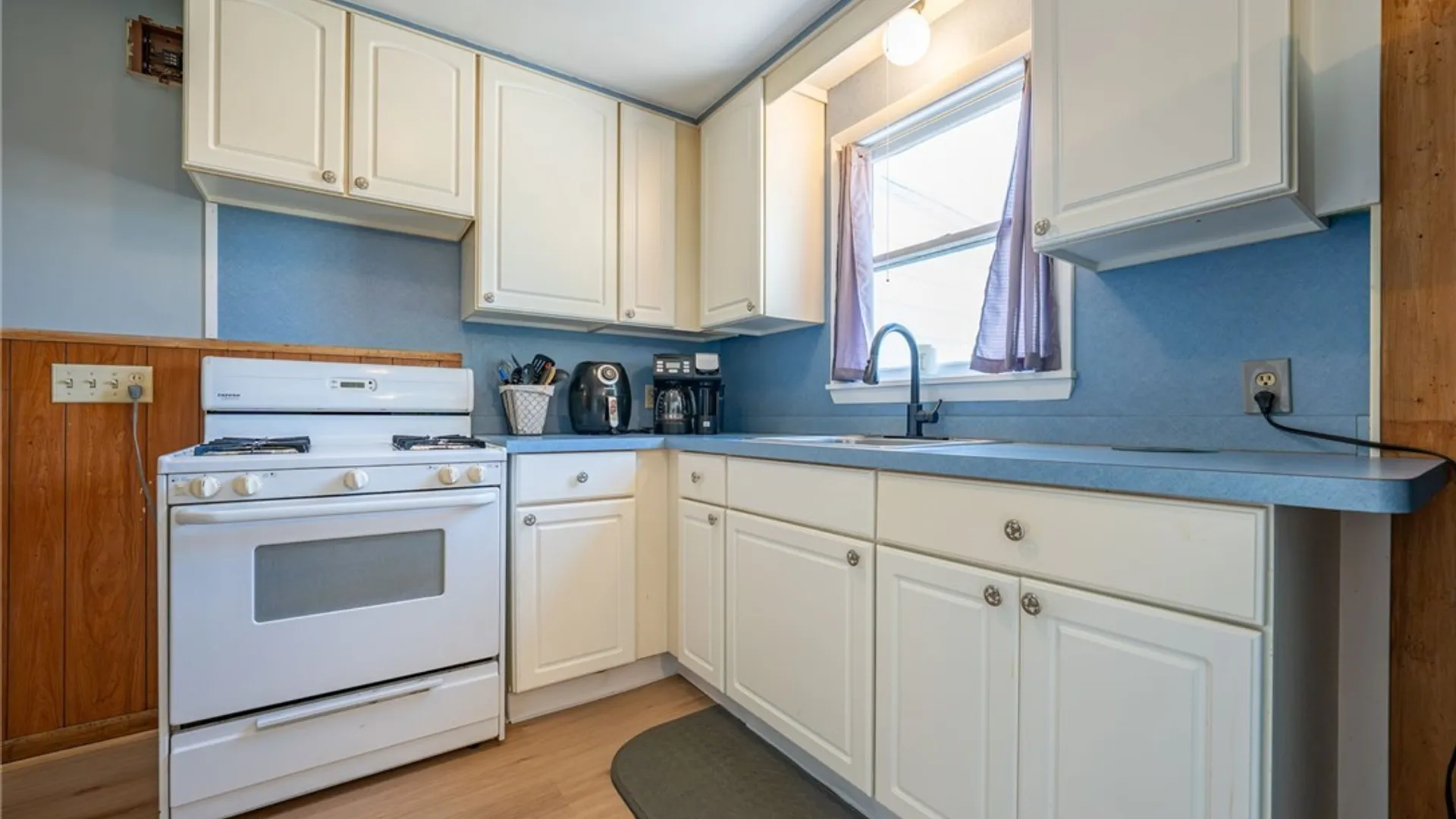 Property at 8 Allen Street, Evans, NY 14006 10