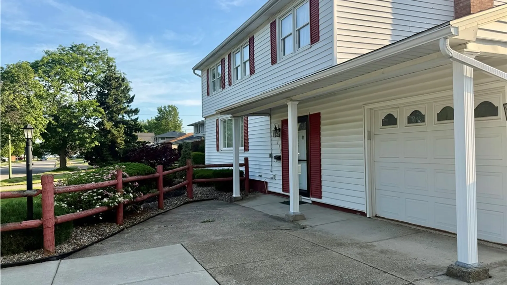 Property at 119 Kaymar Drive, Amherst, NY 14228 2