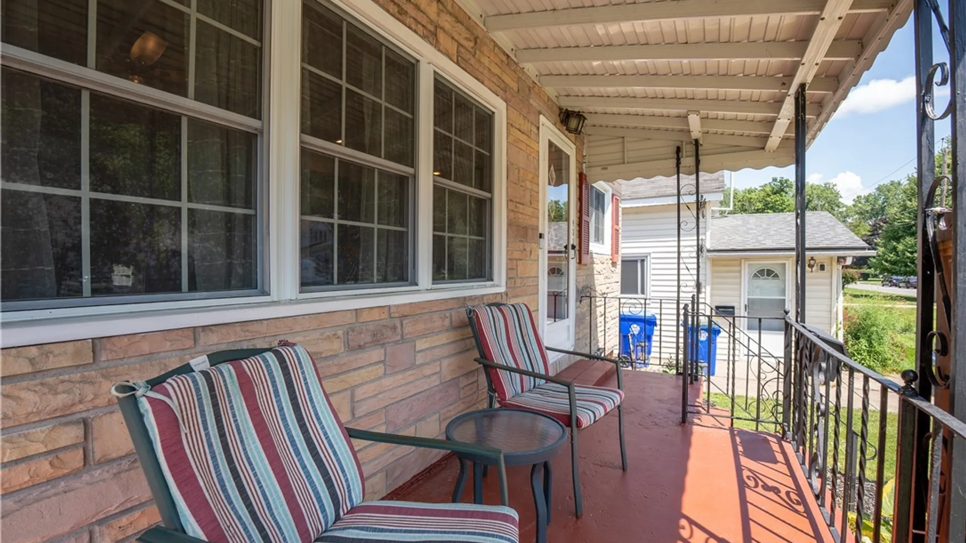 Property at 400 Collins Avenue, West Seneca, NY 14224 3