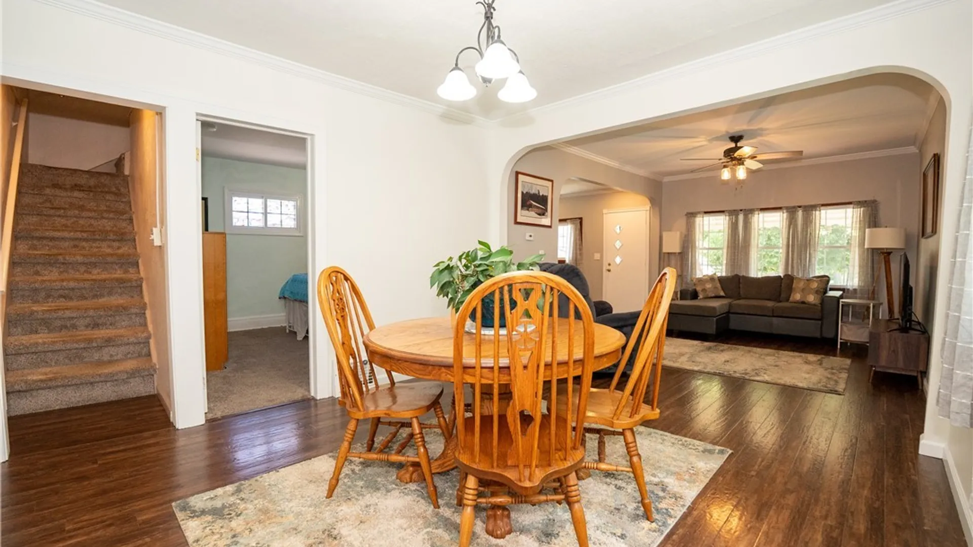 Property at 400 Collins Avenue, West Seneca, NY 14224 8