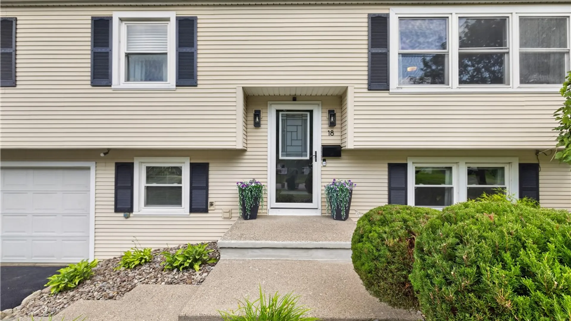 Property at 18 Aldrich Dr Drive, Palmyra, NY 14522 27