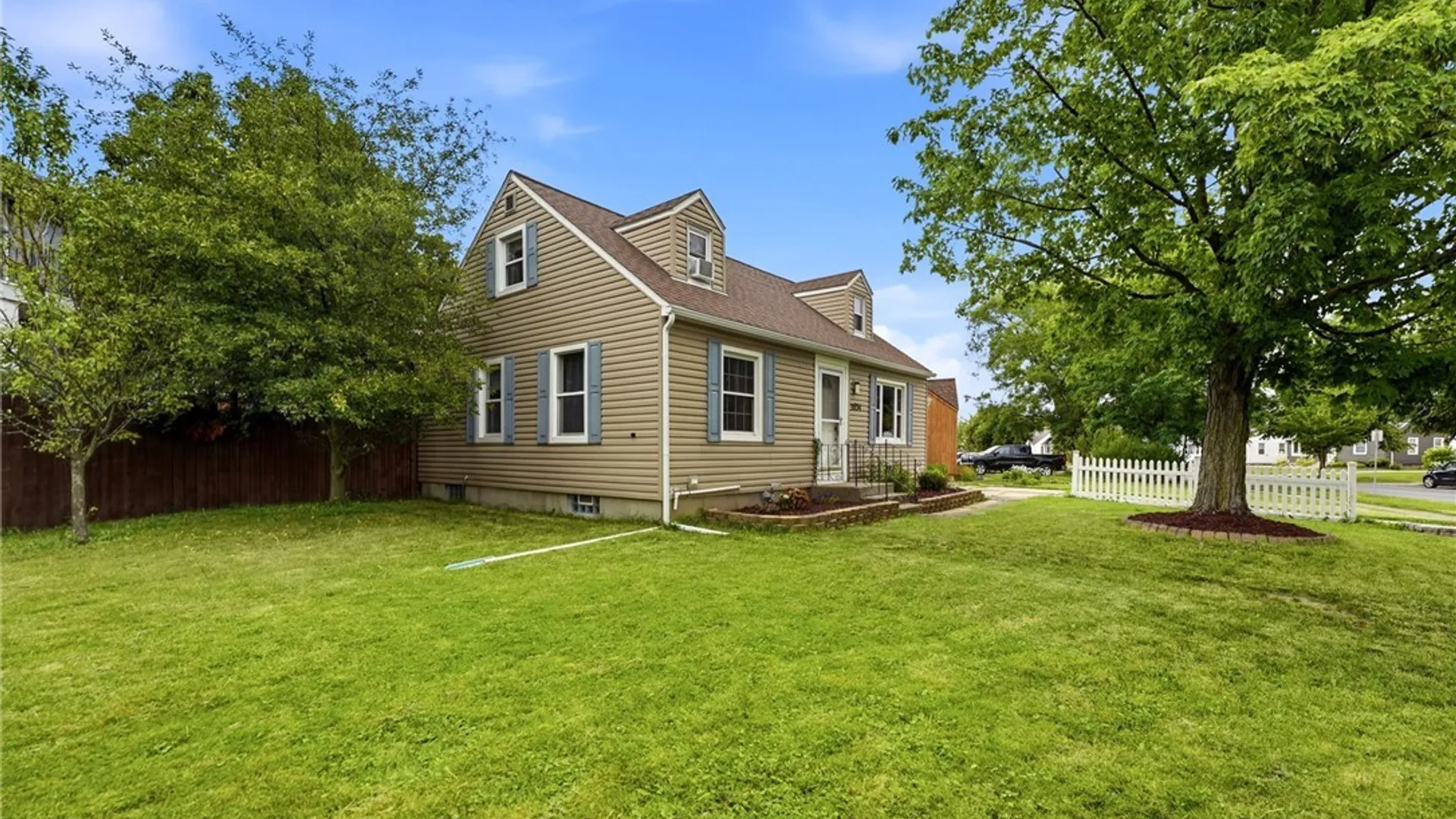 Property at 1834 Parker Boulevard, Tonawanda, NY 14150 4