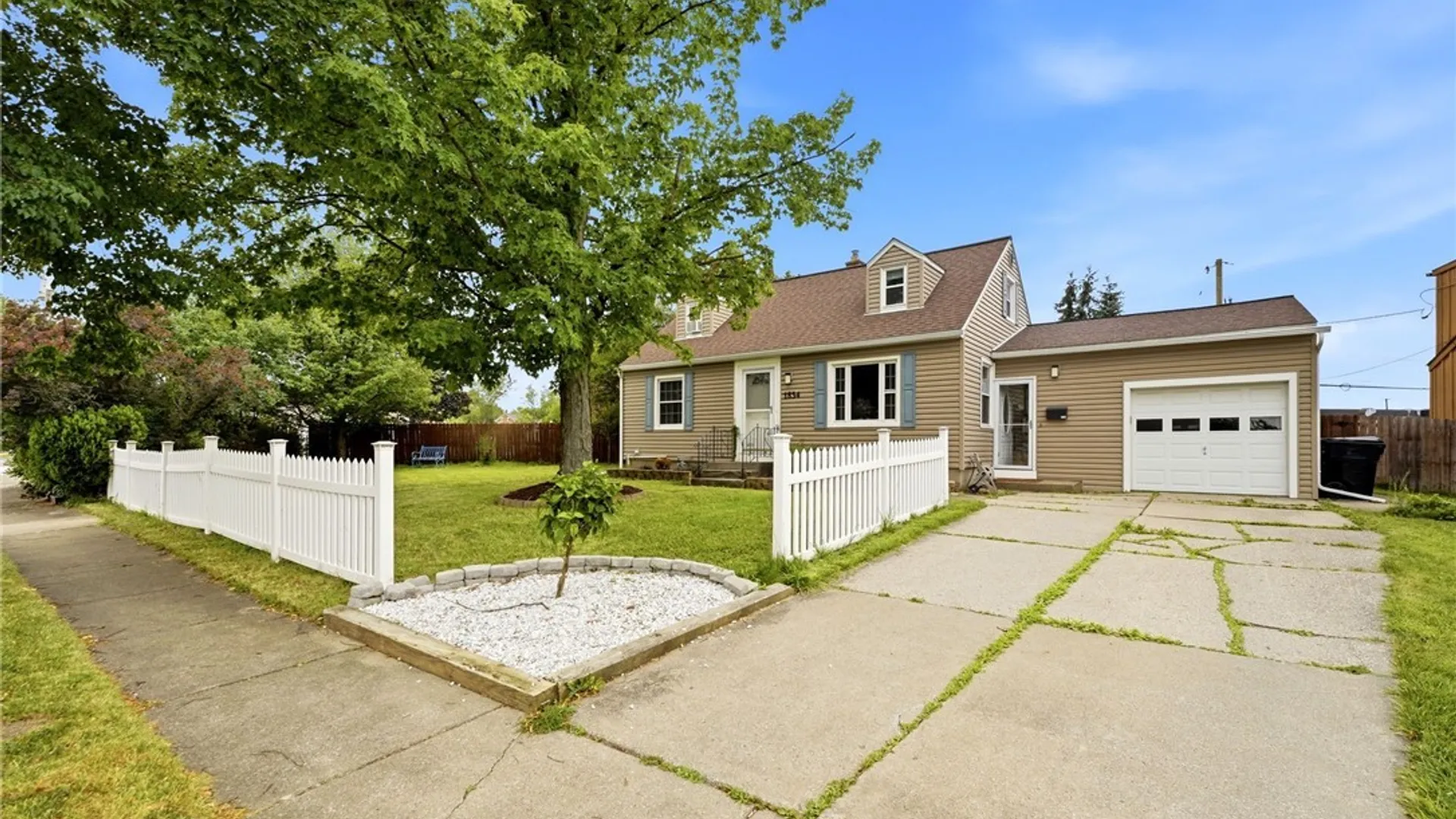 Property at 1834 Parker Boulevard, Tonawanda, NY 14150 6