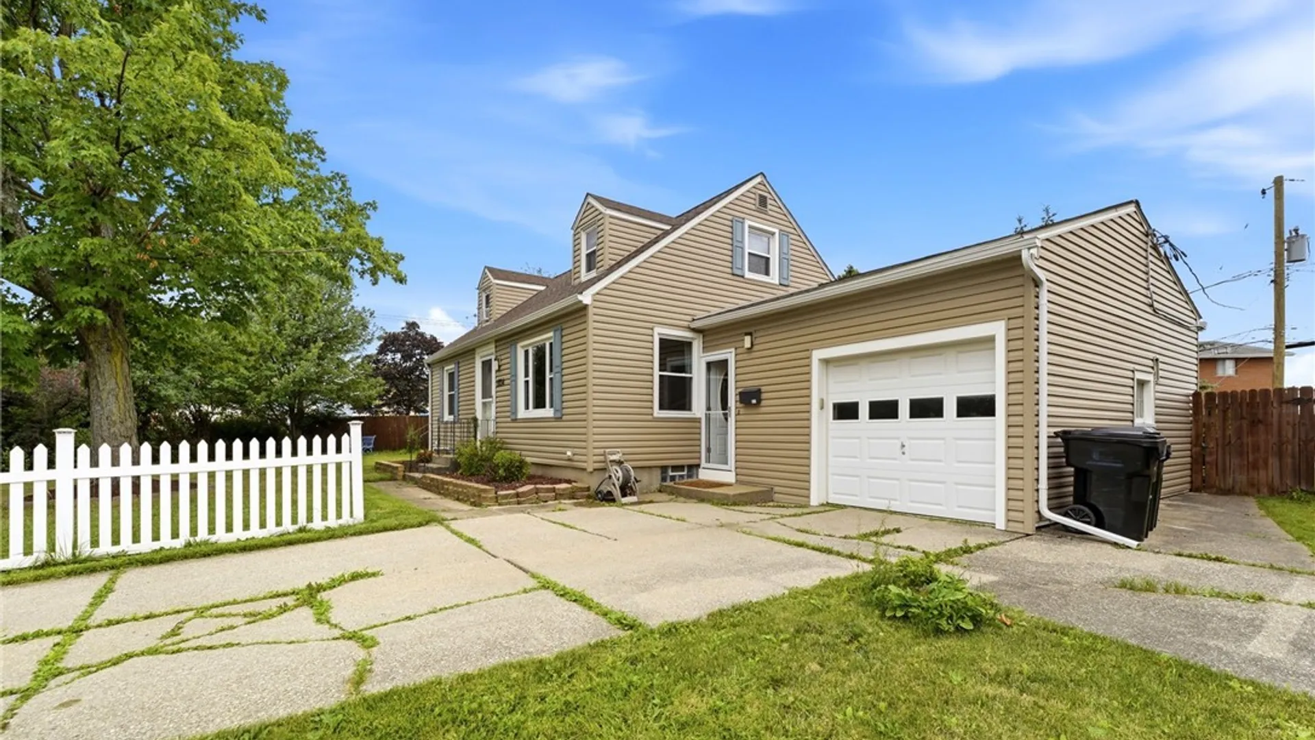 Property at 1834 Parker Boulevard, Tonawanda, NY 14150 7