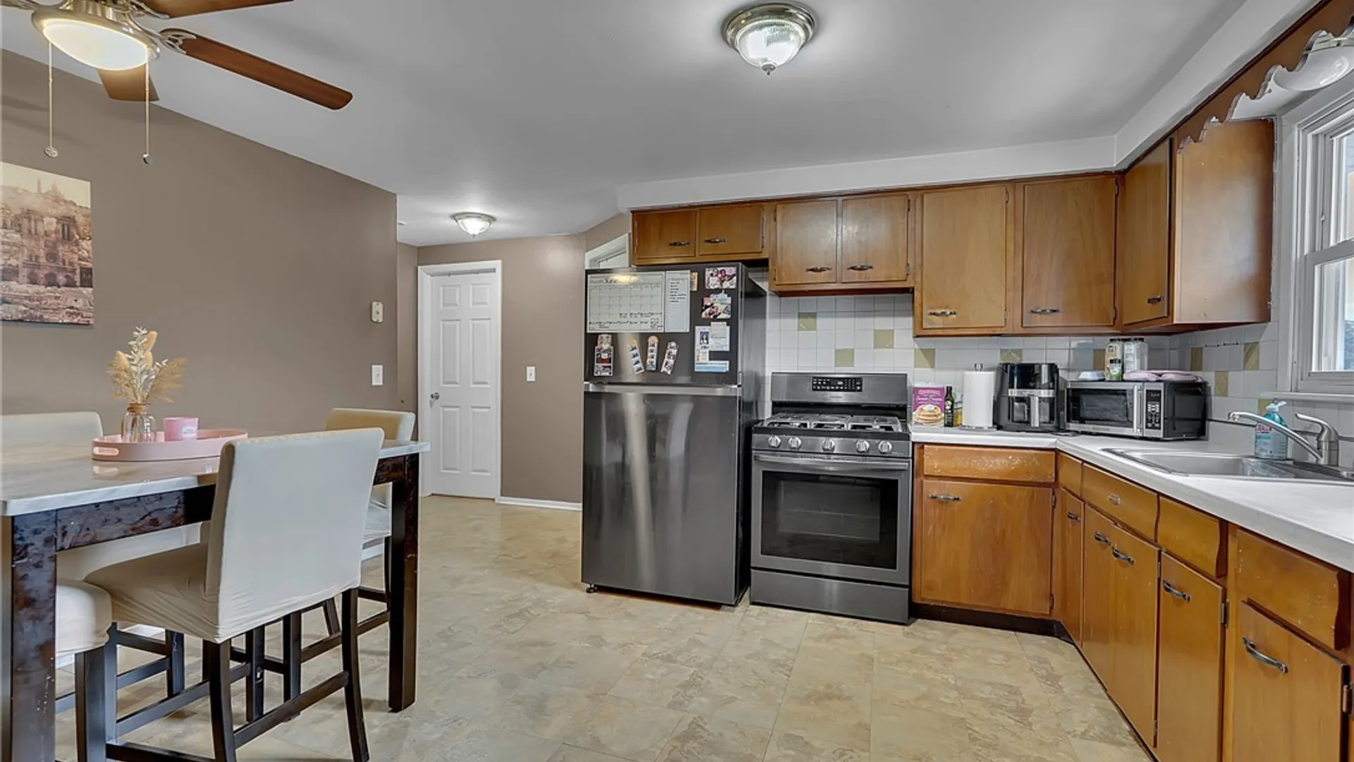 Property at 55 S Ogden Street, Buffalo, NY 14210 36