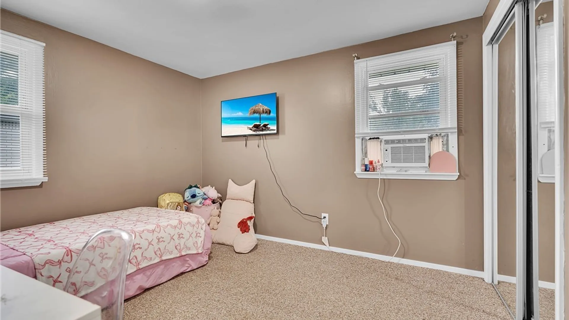 Property at 55 S Ogden Street, Buffalo, NY 14210 43